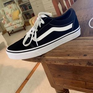 NEW Vans black sneaker shoes